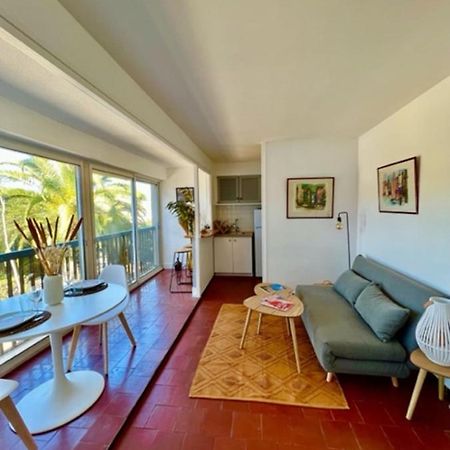 35M With Pool For Couple In Saint Tropez Apartment Екстериор снимка